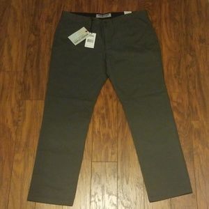 *New Modern Fit Chinos